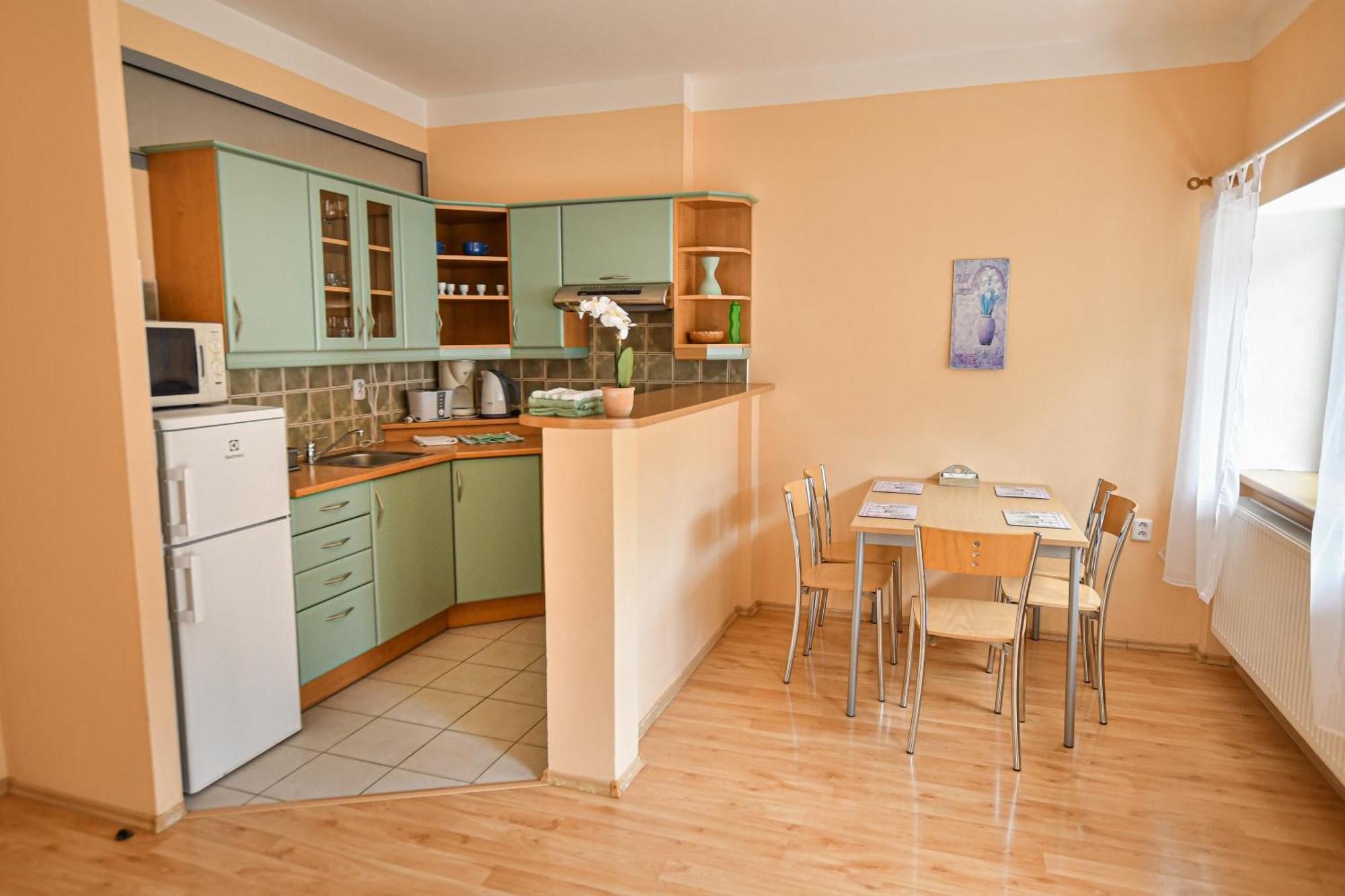 Apartmany Ados 하라포프 외부 사진